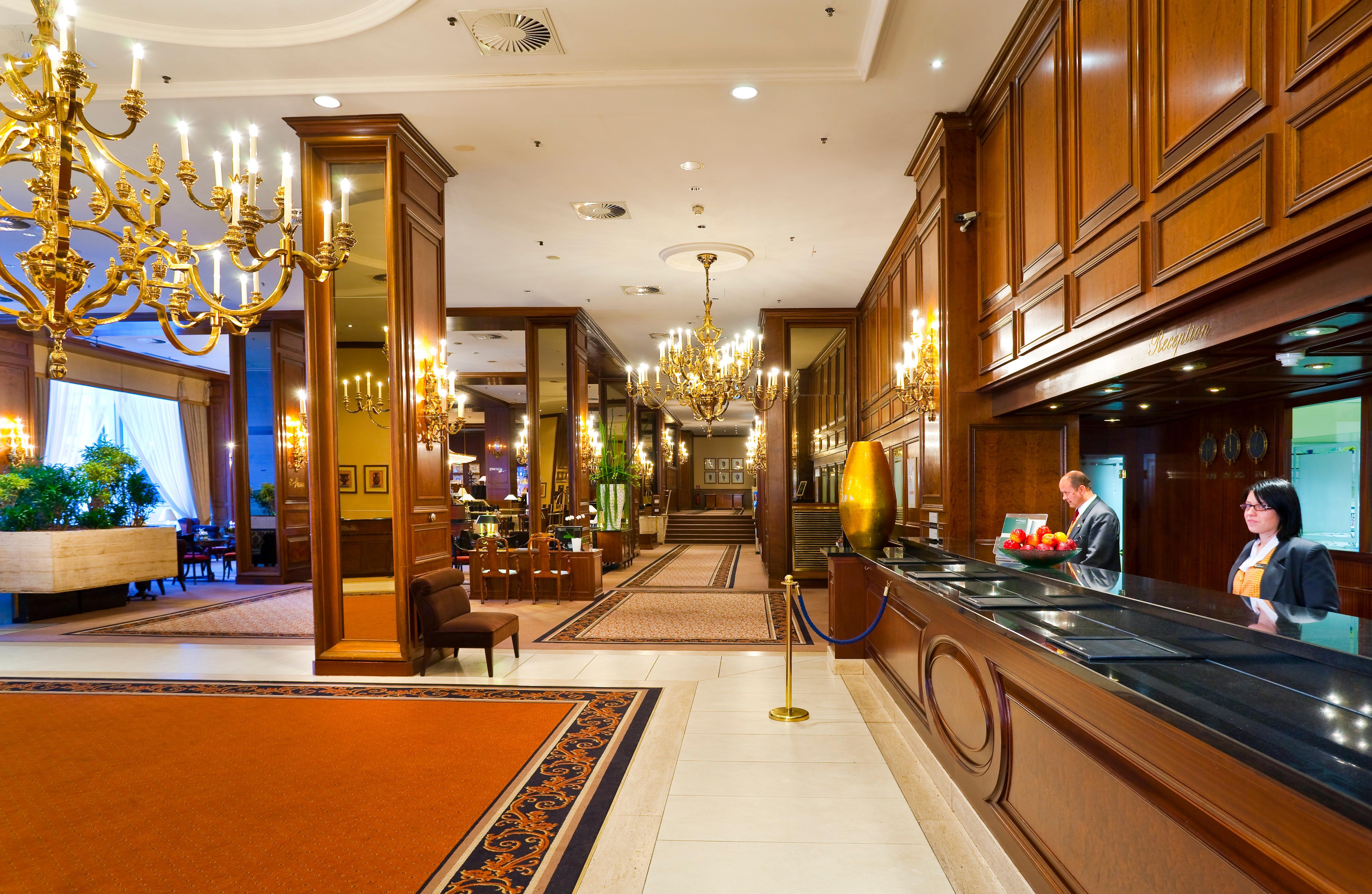 Intercontinental Wien By Ihg Dış mekan fotoğraf The lobby of the InterContinental Wien