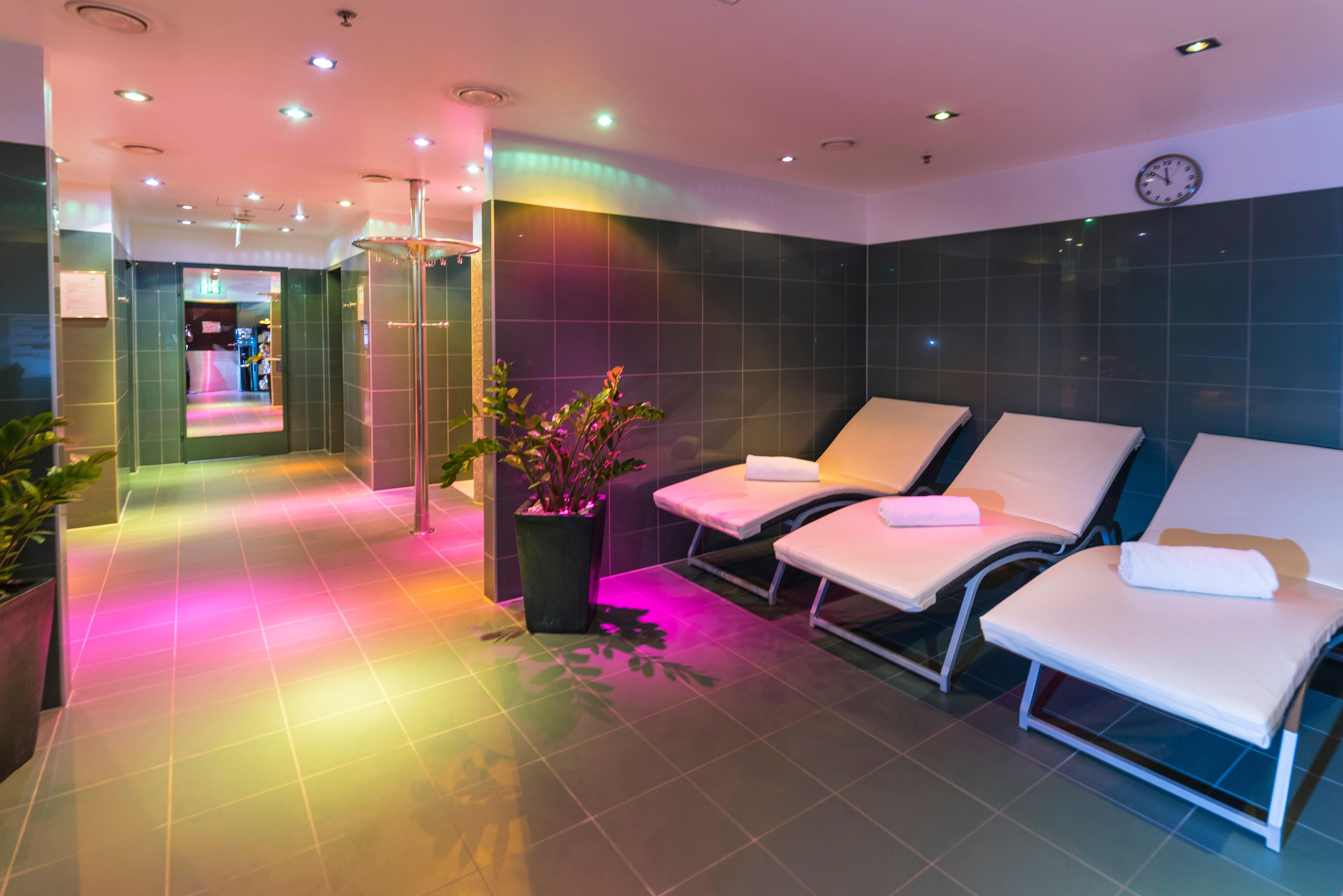 Intercontinental Wien By Ihg Dış mekan fotoğraf The spa at the Hotel